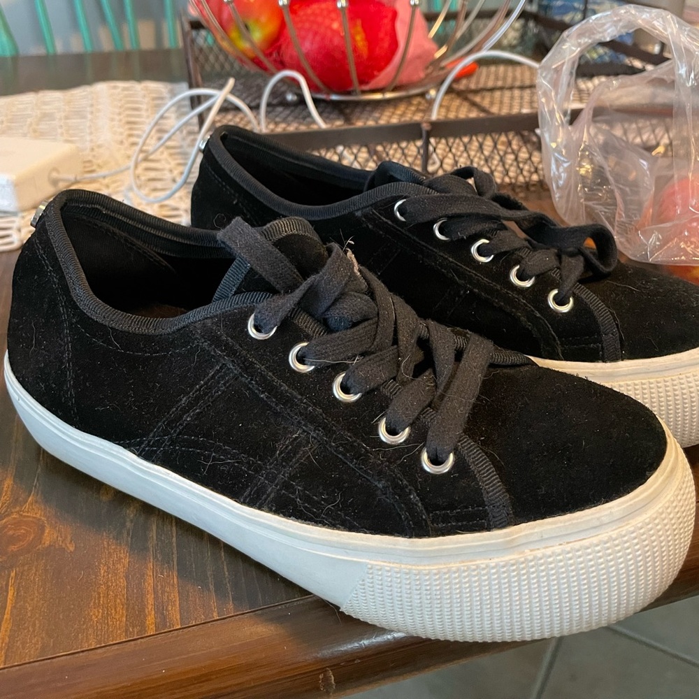 platform suede steve madden sneakers